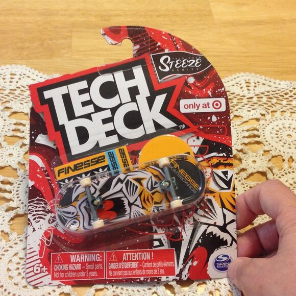 Tech Deck Finesse Steeze Spin Master Series Fingerboard Collectible, Rare - Picture 1 of 3